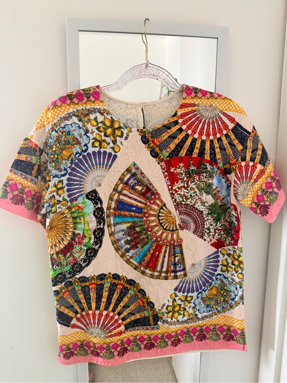 Amazing Dolce & Gabbana Multicolor Fan-Print Short Sleeve Top with Pink Accents